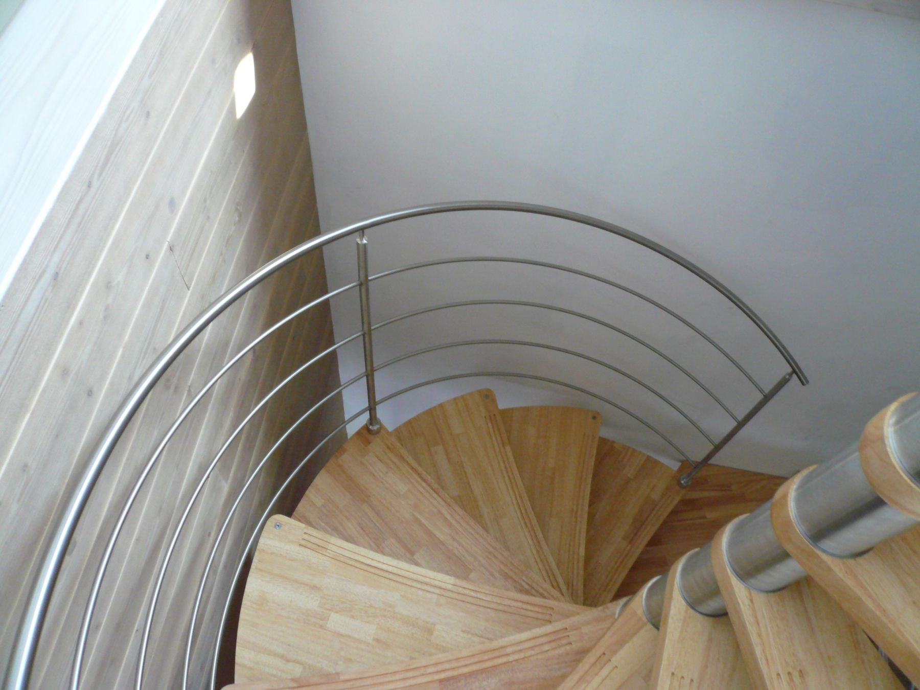 Installateur d'escalier sur-mesure à Bordeaux