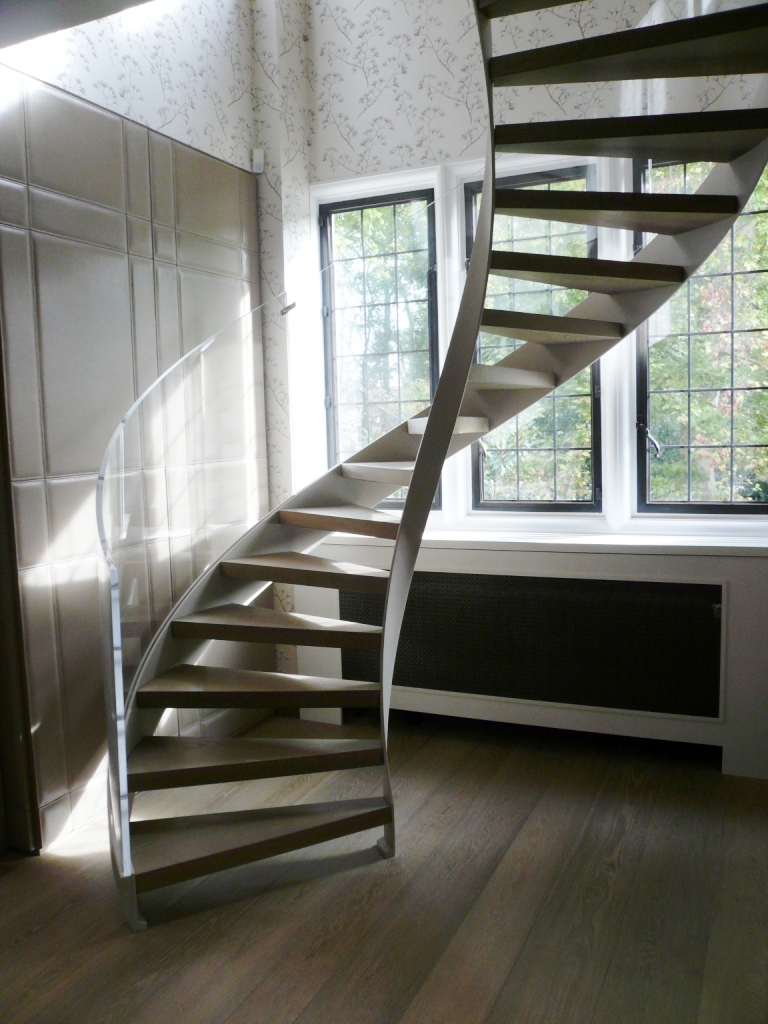 Installateur d'escalier sur-mesure à La Roche-sur-Yon