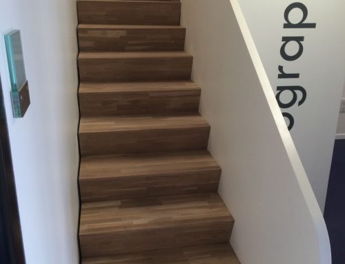 EScalier un quart tournant design en bois