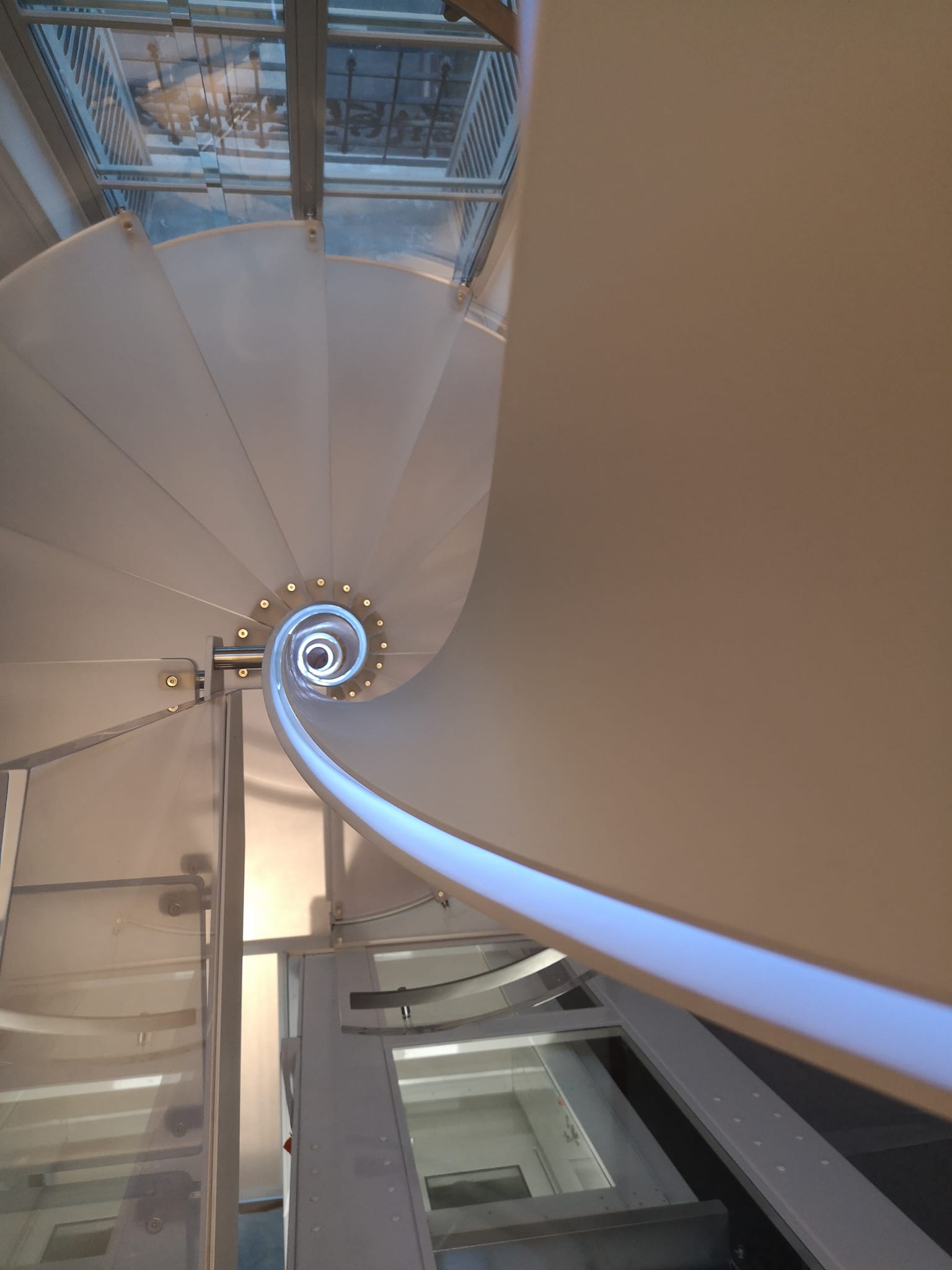 Escalier en verre